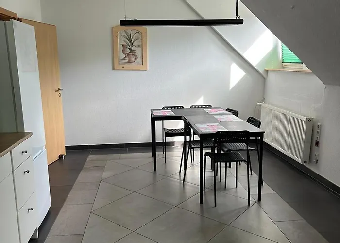 Monteurwohnung Lindern 公寓 *